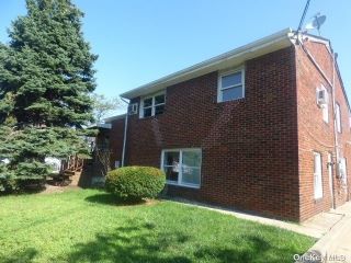 Foreclosed Home - 121 KINGSTON BLVD, 11558