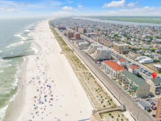 Foreclosed Home - 406 OCEANFRONT, 11561