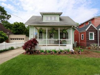 Foreclosed Home - 115 CHESTNUT ST, 11563