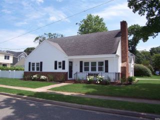 Foreclosed Home - 19 ROYAL RD, 11570