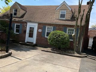 Foreclosed Home - 168 ROBERTA ST, 11580