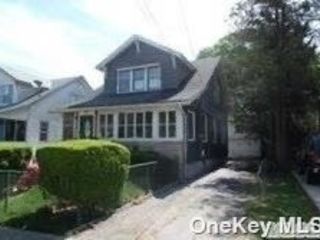 Foreclosed Home - 49 MANOR RD, 11580