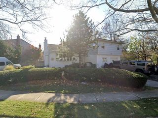 Foreclosed Home - 1058 FORDHAM LN, 11598