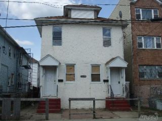 Foreclosed Home - 221 BEACH 31ST ST, 11691