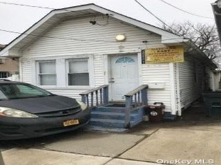 Foreclosed Home - 208 BEACH 42ND ST, 11691