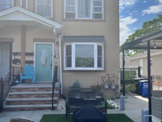 Foreclosed Home - 561 BEACH 43RD ST, 11691