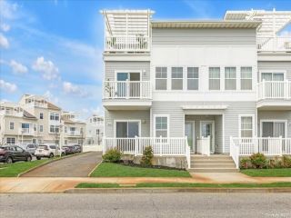 Foreclosed Home - 6416 BEACH FRONT RD, 11692