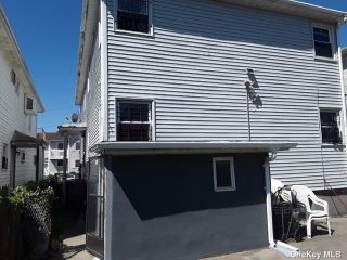 Foreclosed Home - 116 BEACH 61ST ST, 11692