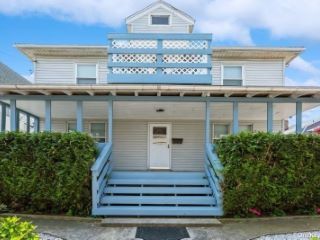 Foreclosed Home - 11207 ROCKAWAY BEACH BLVD, 11694