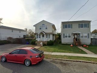 Foreclosed Home - 95 WILSON AVE, 11701