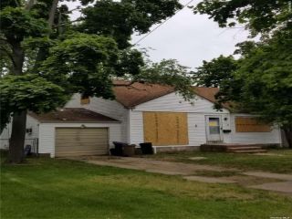 Foreclosed Home - 334 11TH ST, 11704