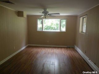 Foreclosed Home - 466 BAYPORT AVE, 11705