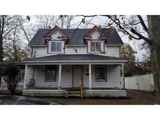 Foreclosed Home - 14 1st Ave, 11706