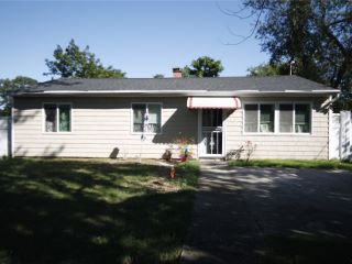 Foreclosed Home - 89 FREDERICK AVE, 11706