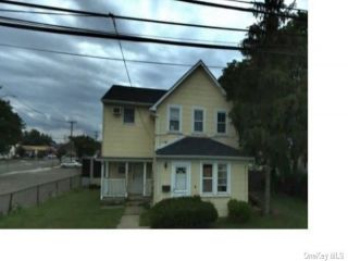 Foreclosed Home - 36 BALDWIN PL, 11714