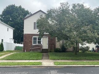 Foreclosed Home - 13 TOTTEN ST, 11714