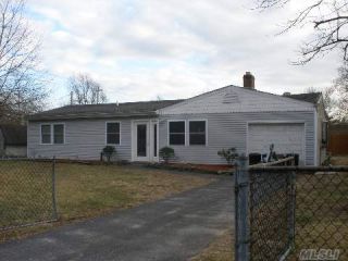 Foreclosed Home - 38 FRANK ST, 11717