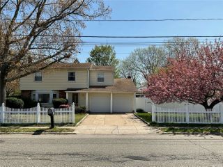 Foreclosed Home - 475 AMERICAN BLVD, 11717