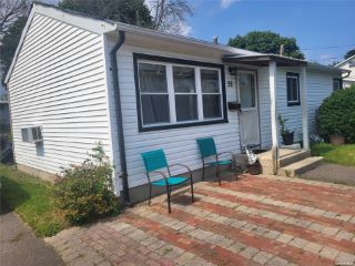 Foreclosed Home - 55 PATTON ST, 11717