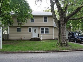 Foreclosed Home - 14 ELWOOD RD, 11720