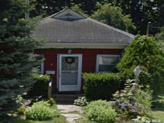 Foreclosed Home - 5 SOUTH RD, 11722