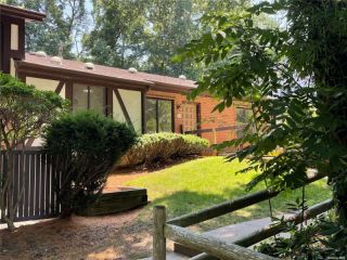 Foreclosed Home - 73 SKYLINE DR, 11727