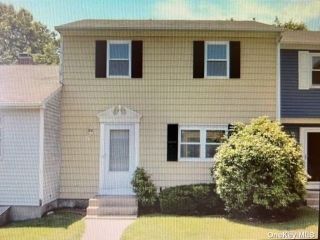 Foreclosed Home - 11 FARRAGUT CT, 11727