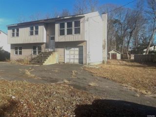 Foreclosed Home - 93 MOUNT SINAI CORAM RD, 11727