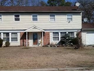 Foreclosed Home - 7 GROTON LN, 11727