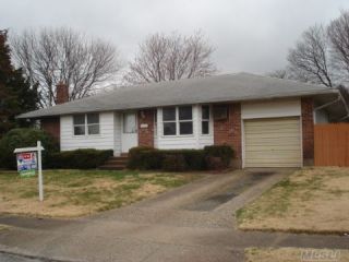 Foreclosed Home - 51 LISA DR, 11729