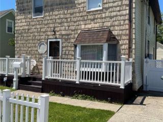 Foreclosed Home - 12 1ST AVE, 11730