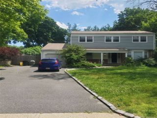 Foreclosed Home - 6244 NORTHERN BLVD, 11732