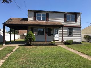Foreclosed Home - 72 Intervale Ave, 11735