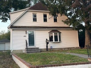 Foreclosed Home - 462 SECATOGUE AVE, 11735