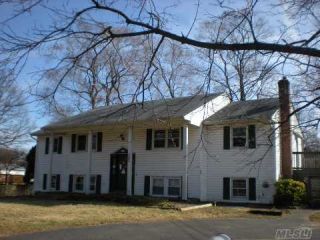 Foreclosed Home - 406 DONALD BLVD, 11741
