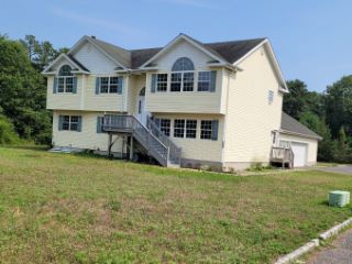 Foreclosed Home - 288 LONG ISLAND AVE, 11742