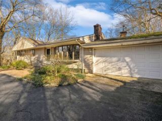 Foreclosed Home - 54 ALPINE WAY, 11746