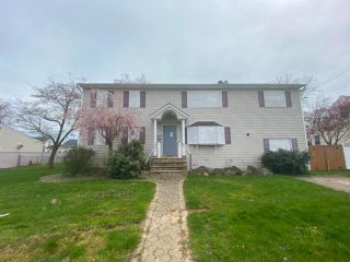 Foreclosed Home - 27 W Belle Terre Avenue, 11757
