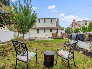 Foreclosed Home - 115 LANE ST, 11757