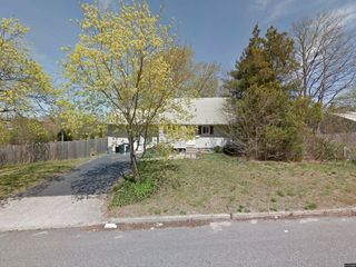 Foreclosed Home - 2501 KNICKERBOCKER AVE, 11763