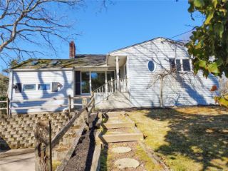 Foreclosed Home - 48 OREGON AVE, 11763