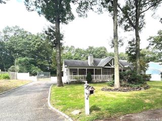 Foreclosed Home - 4 SORRENTO CT, 11764