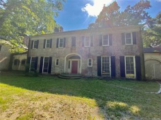 Foreclosed Home - 45 MILL RIVER RD, 11771
