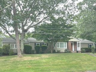 Foreclosed Home - 8 SWAN VIEW DR, 11772