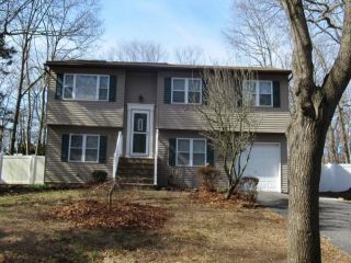 Foreclosed Home - 75 Ontario St, 11776