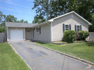 Foreclosed Home - 9 ROLAN CT, 11779