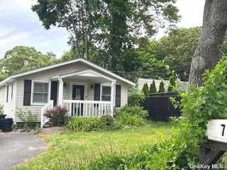 Foreclosed Home - 75 ARGYLE AVE, 11784