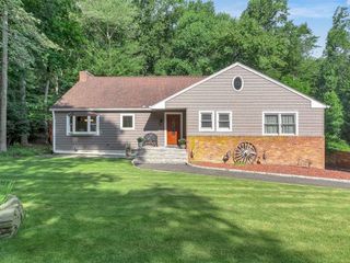 Foreclosed Home - 18 MILL DAM RD, 11787