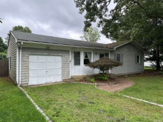 Foreclosed Home - 96 LONG VIEW DR, 11792