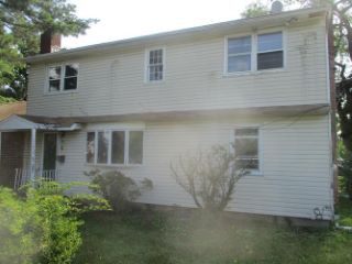 Foreclosed Home - 35 TULIP ST, 11798
